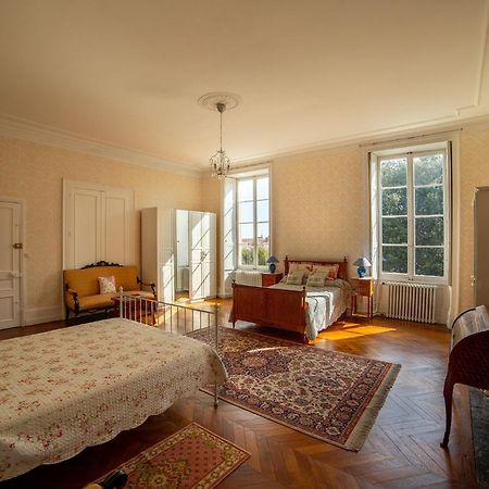 Hotel Chambre D'Hotes La Maison De Maitre Fontenay-le-Comte Habitación foto