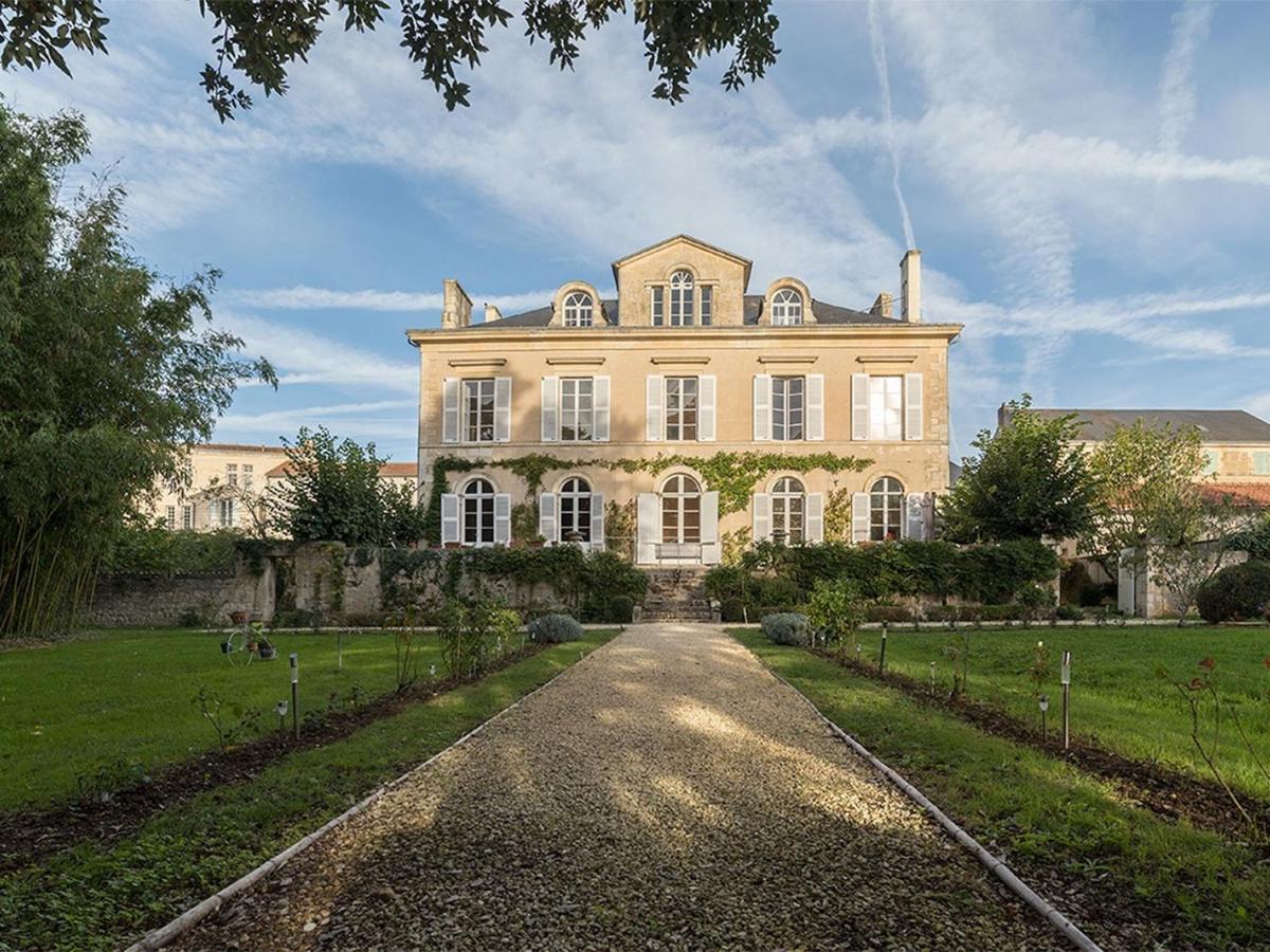 Hotel Chambre D'Hotes La Maison De Maitre Fontenay-le-Comte Exterior foto