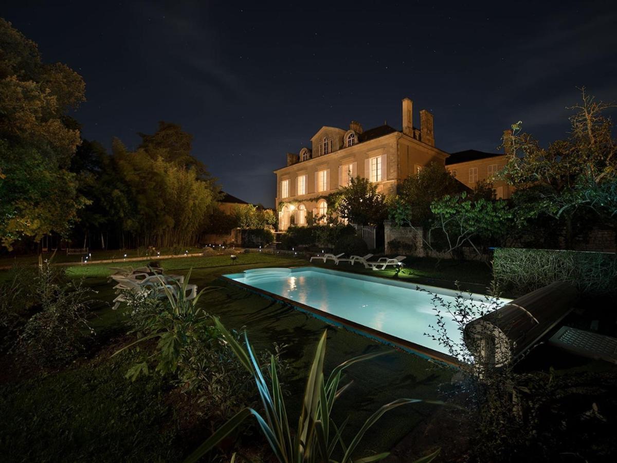 Hotel Chambre D'Hotes La Maison De Maitre Fontenay-le-Comte Exterior foto