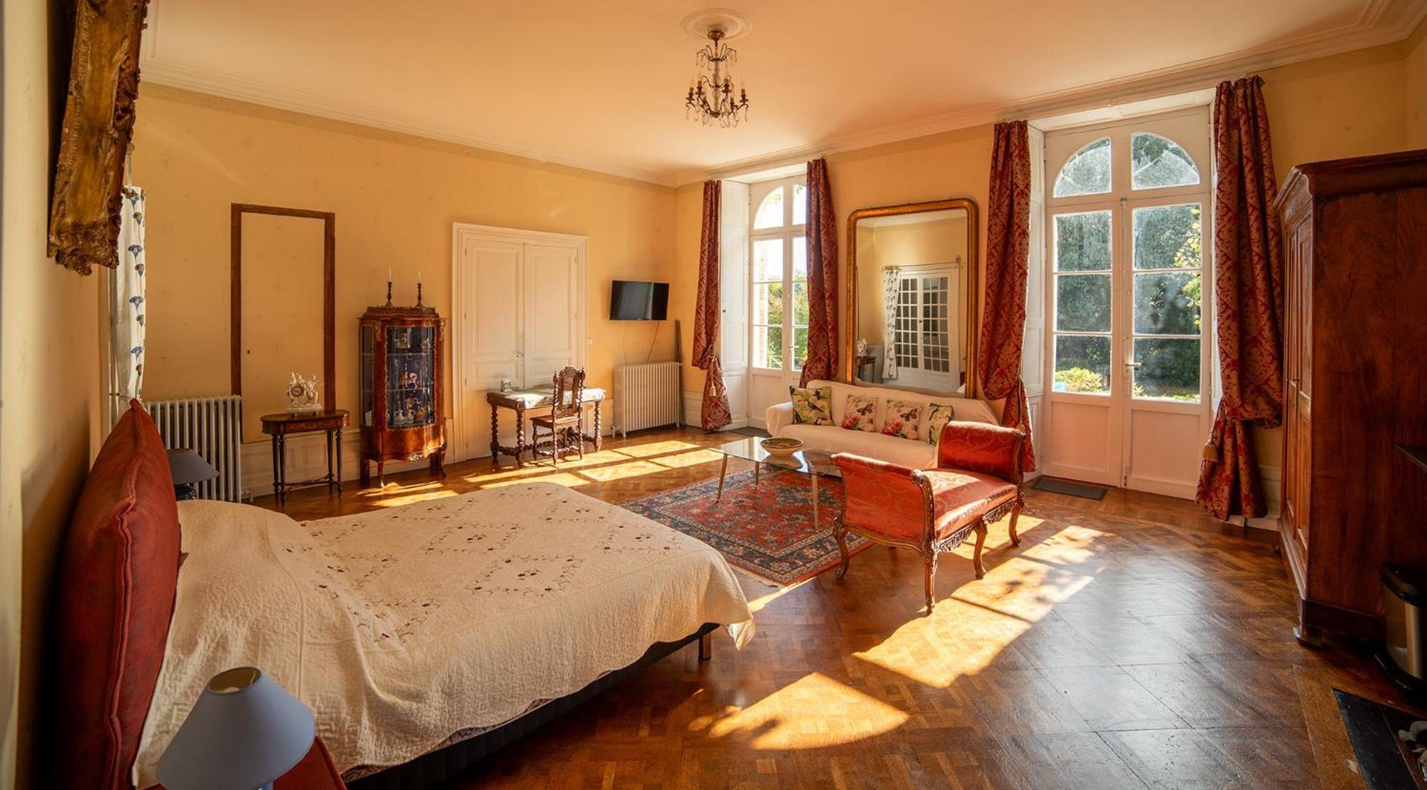 Hotel Chambre D'Hotes La Maison De Maitre Fontenay-le-Comte Habitación foto