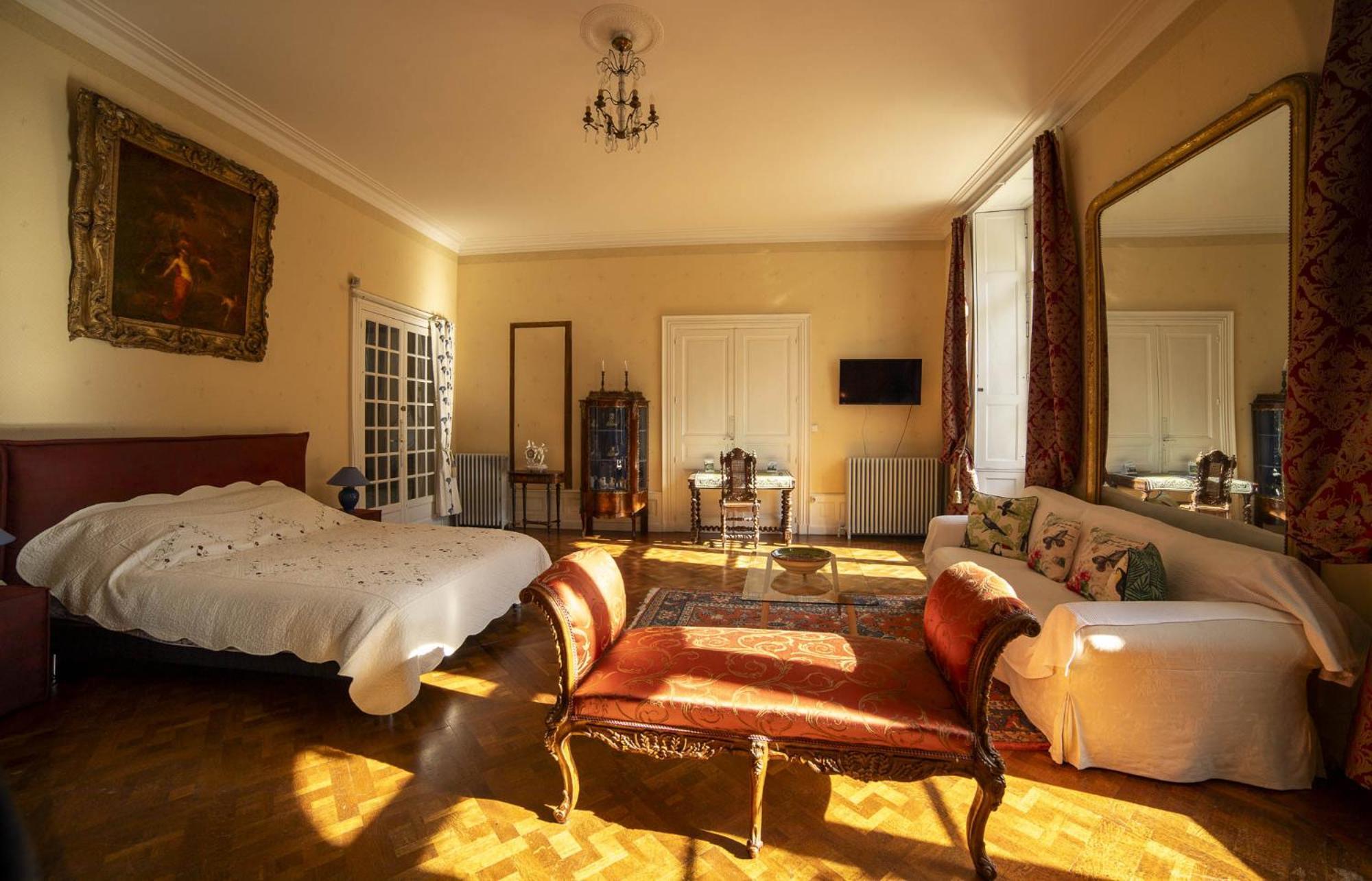 Hotel Chambre D'Hotes La Maison De Maitre Fontenay-le-Comte Habitación foto