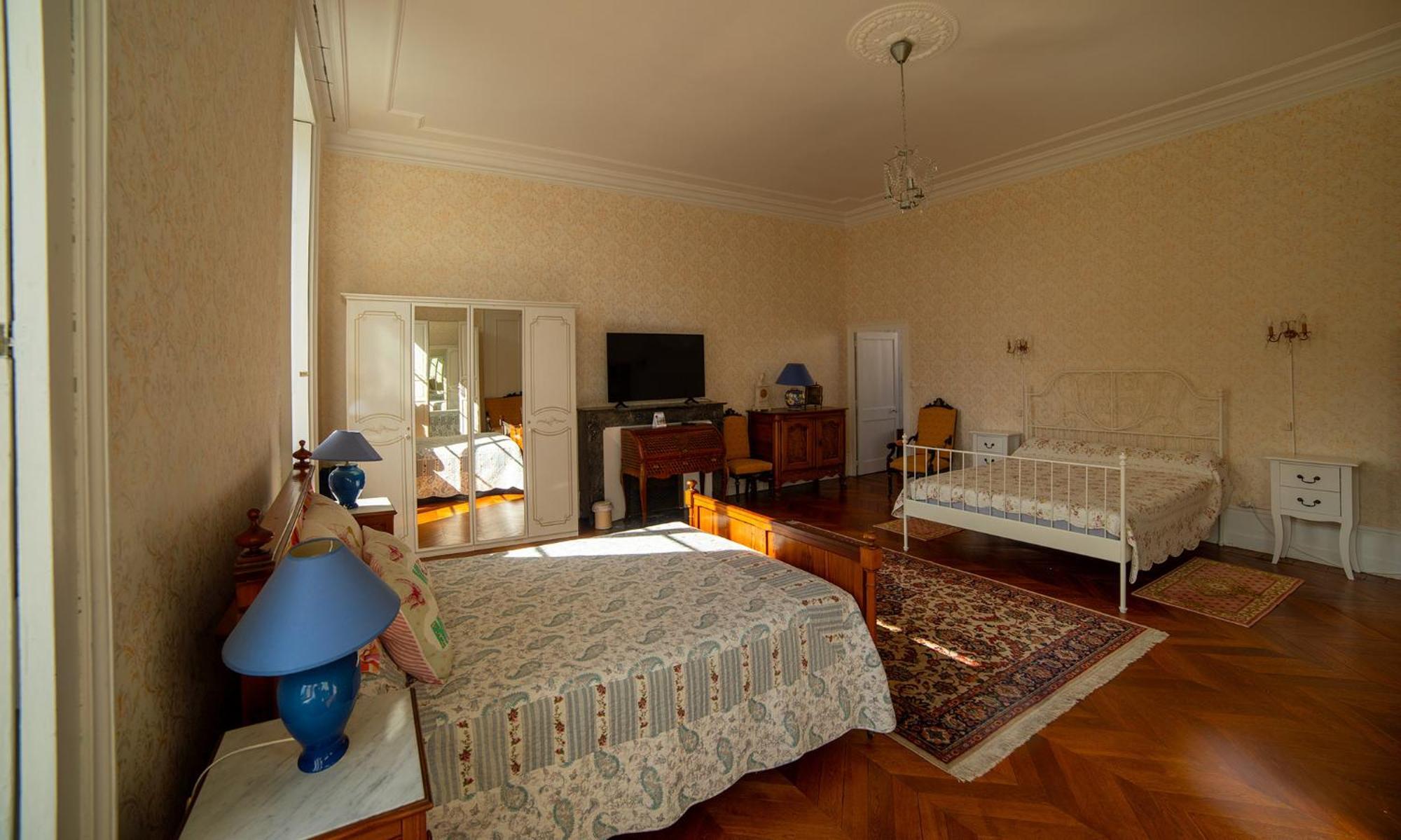 Hotel Chambre D'Hotes La Maison De Maitre Fontenay-le-Comte Habitación foto