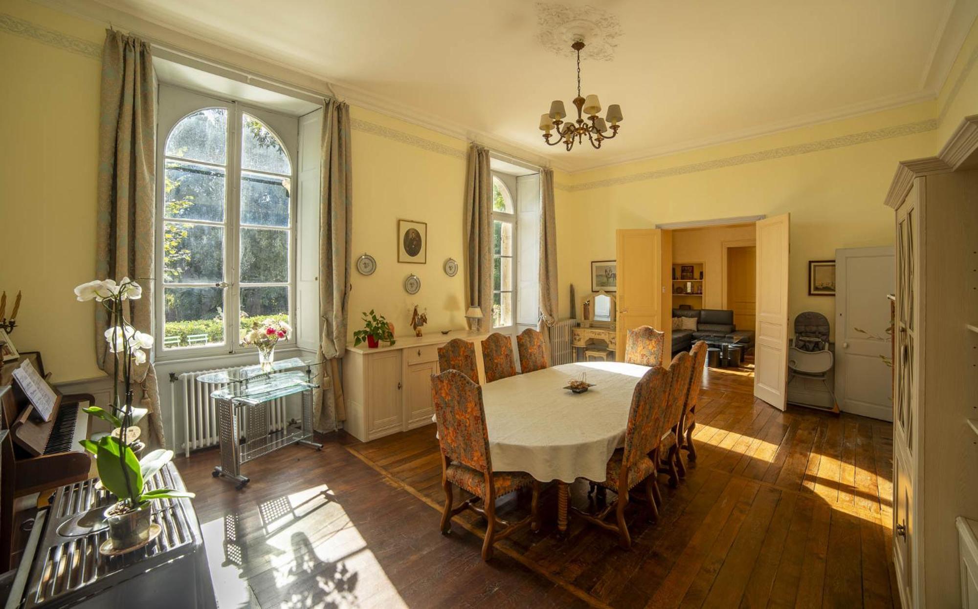 Hotel Chambre D'Hotes La Maison De Maitre Fontenay-le-Comte Habitación foto